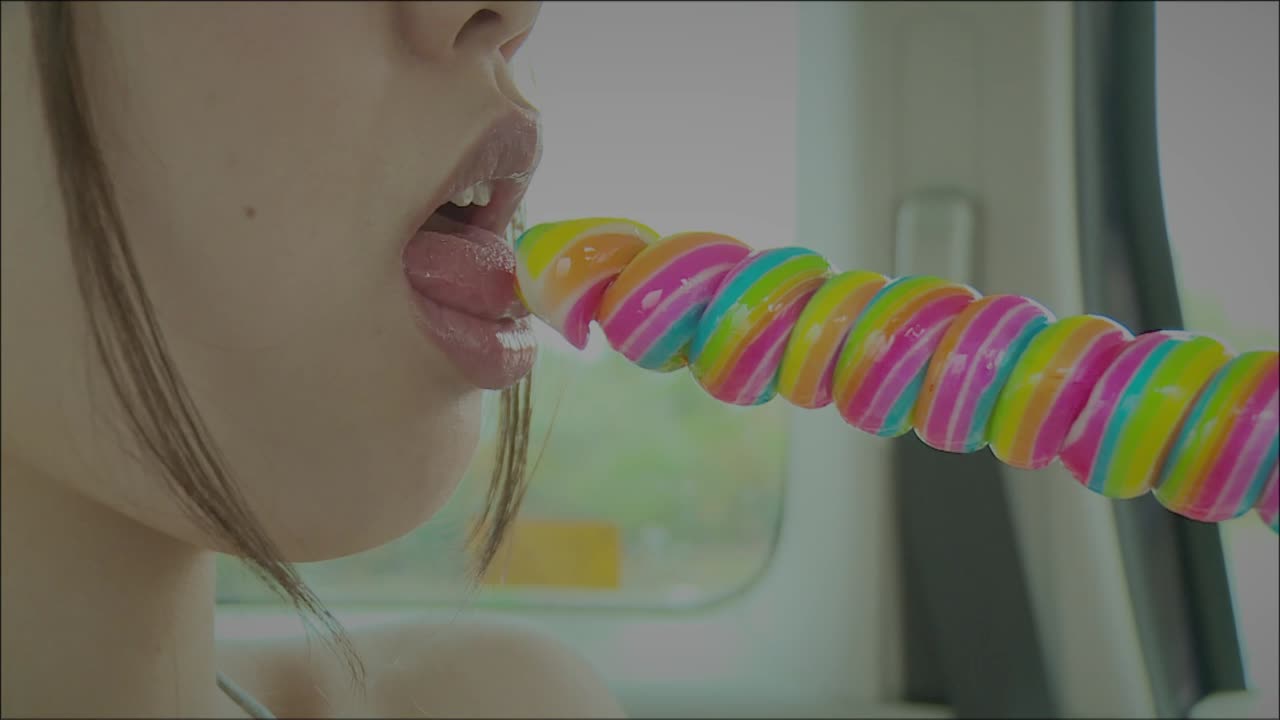 飴をエロく舐める南波みわ